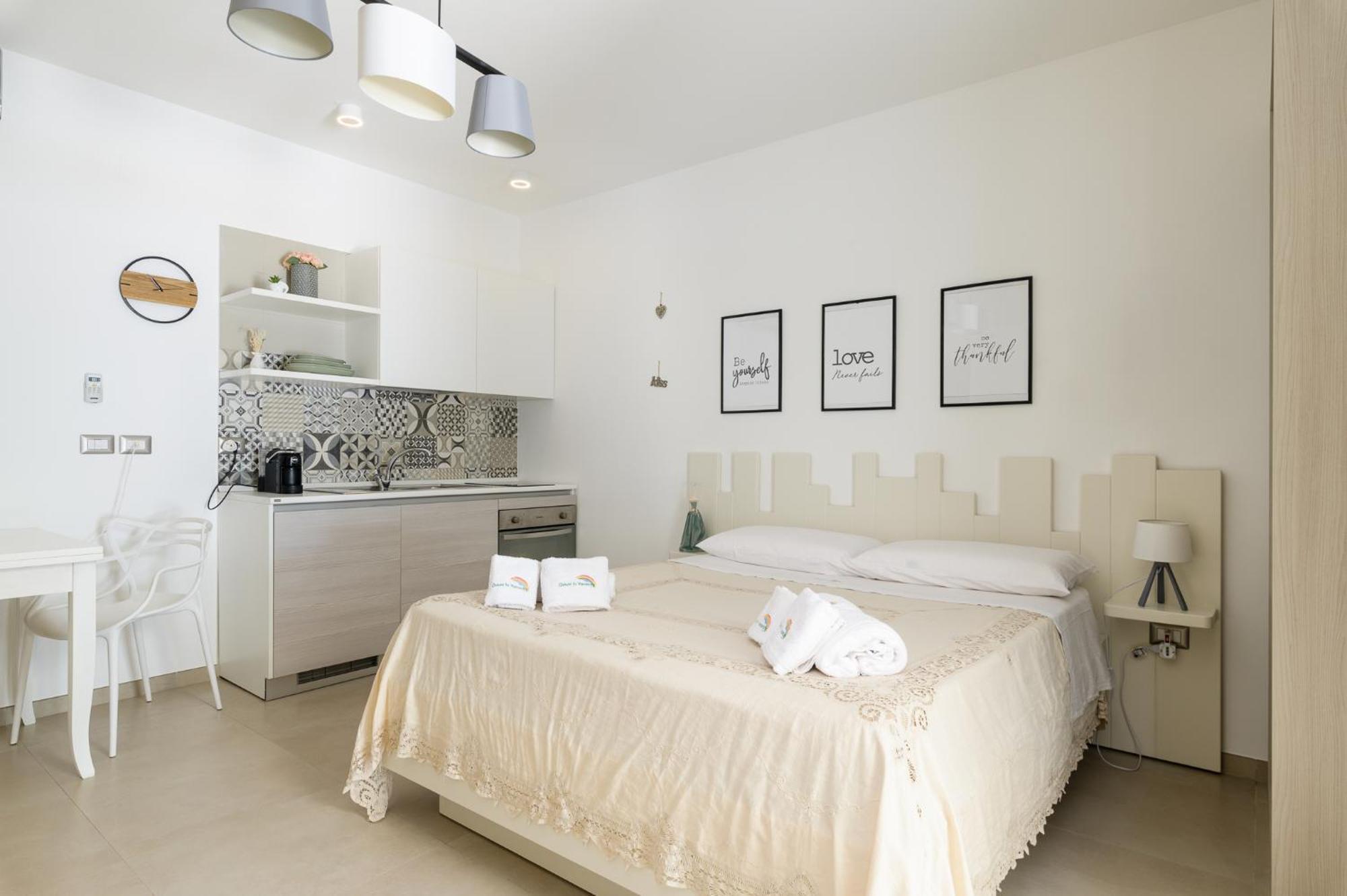 Mandorlocarrubo'S Suite Ostuni Exterior photo
