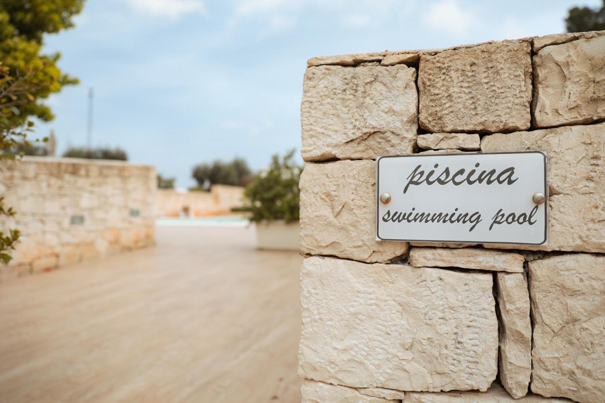 Mandorlocarrubo'S Suite Ostuni Exterior photo